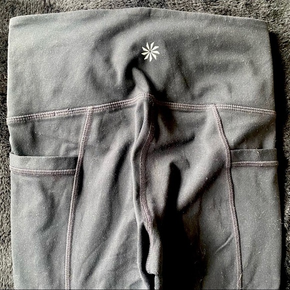 Athleta leggings with pockets & zippers - Picture 3 of 4